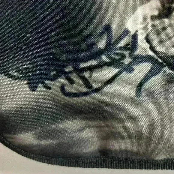 IDEAL SCHOOL BAG with Picture of  the Iconic Football Legend Cristiano Ronaldo - Picture 6 of 10